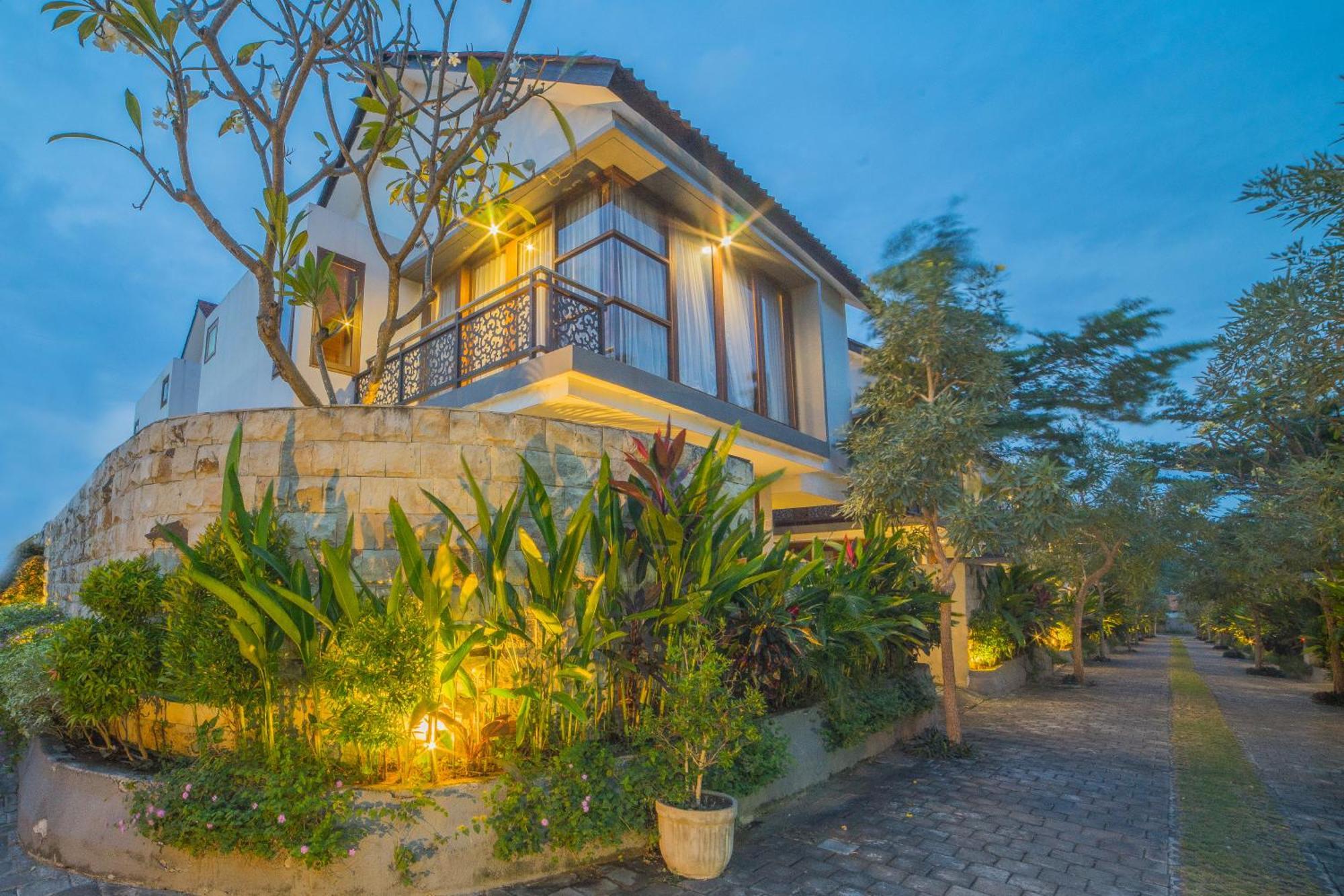 Grand Kesambi Resort And Villas Dalung  Exterior foto